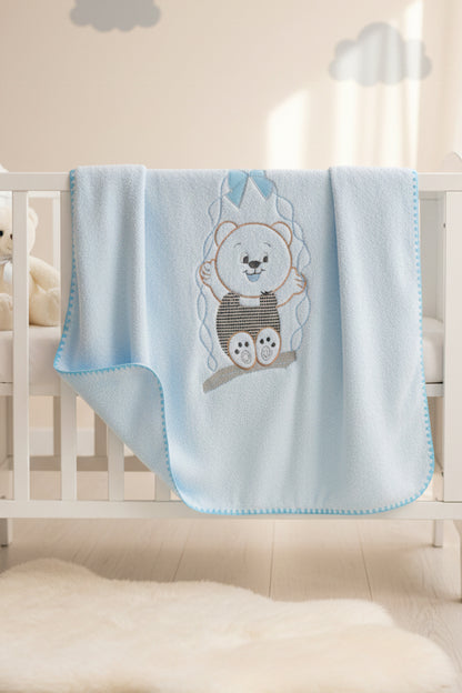 Salıncak Ayı Nakışlı Mavi Bebek Battaniyesi